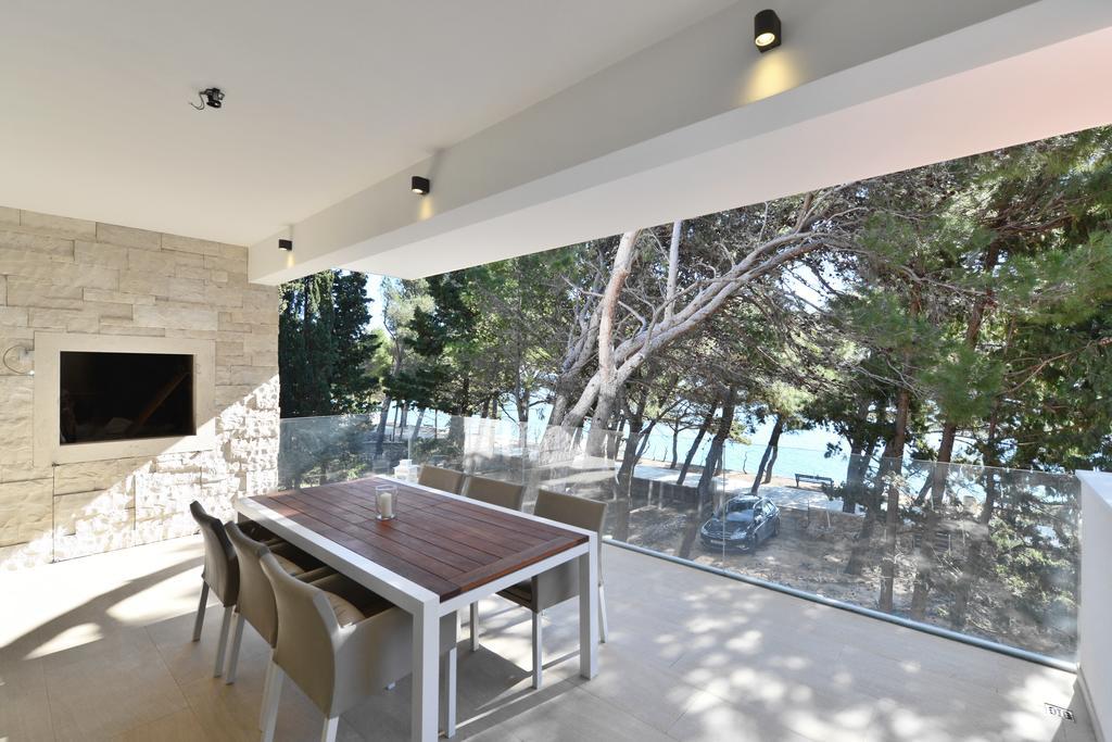 Chiponsky One - 5 Star Beachfront Property Bol Dış mekan fotoğraf