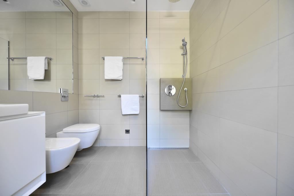 Chiponsky One - 5 Star Beachfront Property Bol Dış mekan fotoğraf